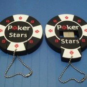 в виде фишки для игры в покер PockerStars