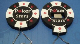 в виде фишки для игры в покер PockerStars